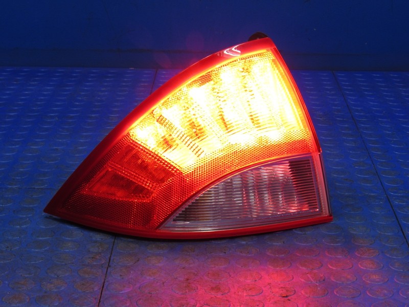 10-11 Mercury Milan Left LH Driver Side LED Outer Taillight Tail Lamp 