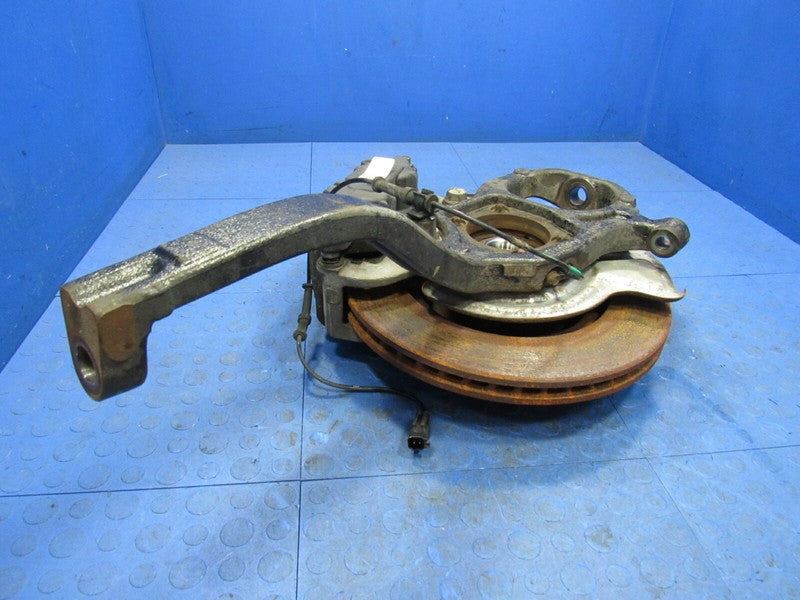 05-14 Chrysler 300 / 07-14 Charger AWD Left Front Caliper Knuckle Hub 