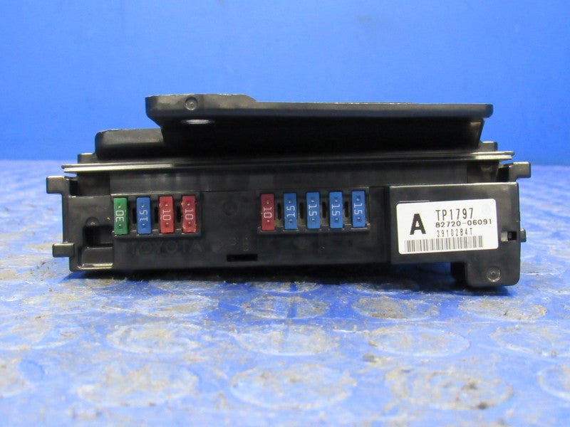 07-11 Toyota Camry Engine Fuse Box Junction Block Module OEM 82720-060