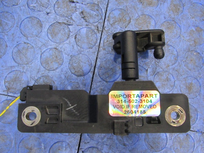 04-20 Toyota Sienna Rear Left Quarter Glass Vent Electric Window Motor