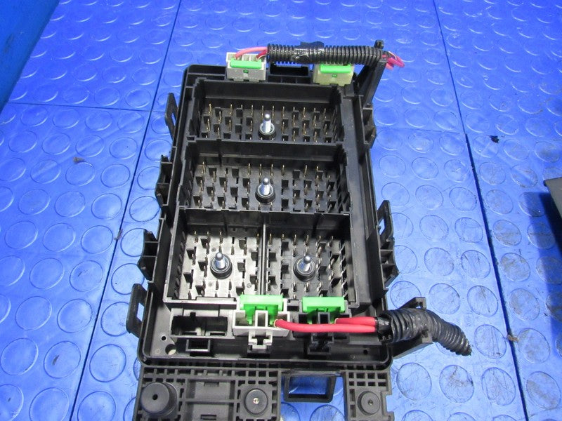 08-09 GMC Envoy Chevy Trailblazer Engine Fuse Box Junction Block 25825