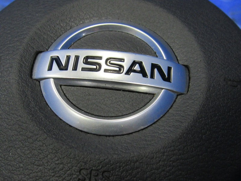2O-22 Nissan Versa Driver Steering Wheel Mounted Airbag Air Bag Black 