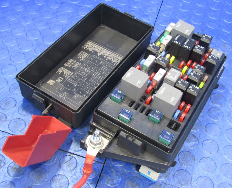 08-11 Cadillac DTS Buick Lucerne Cabin Under-Seat Fuse Relay Box 13697