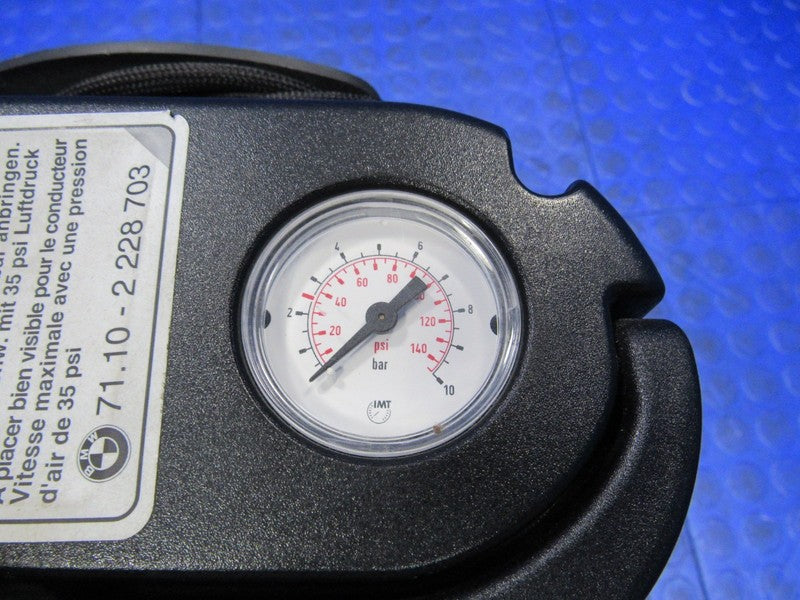 98-02 BMW Z3 M Spare Tire Inflator Electric Air Compressor Pump OEM 31