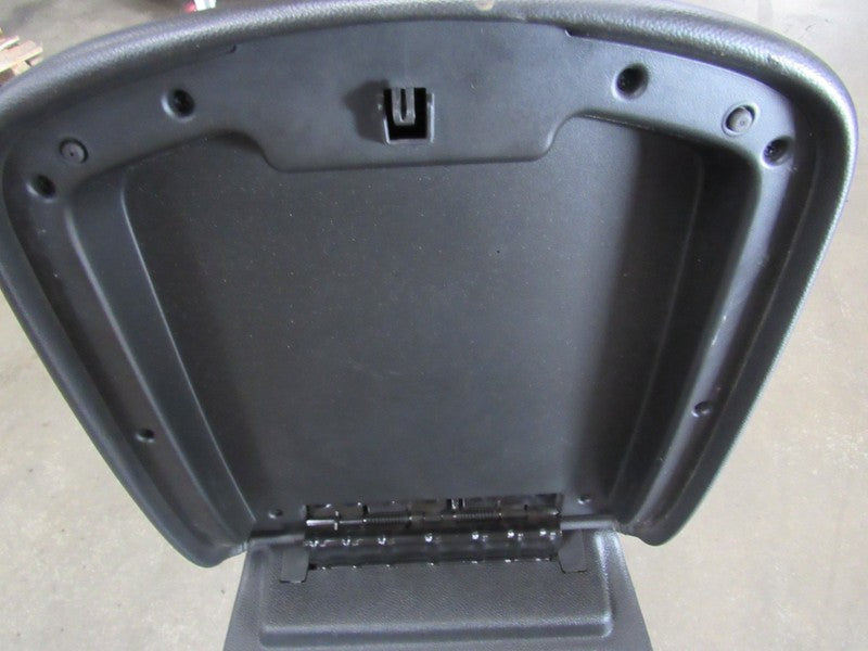 08-14 Silverado Sierra Yukon Tahoe Center Console Cup Holder Armrest B