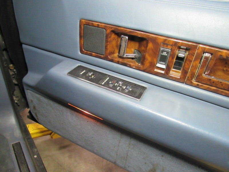 93-96 Cadillac Fleetwood Right RH Passenger Front Door Trim Panel Adri
