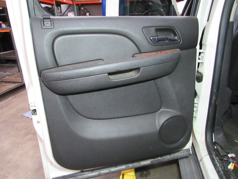 10-13 Silverado Avalanche Escalade ESV Left LH Driver Rear Door Trim P