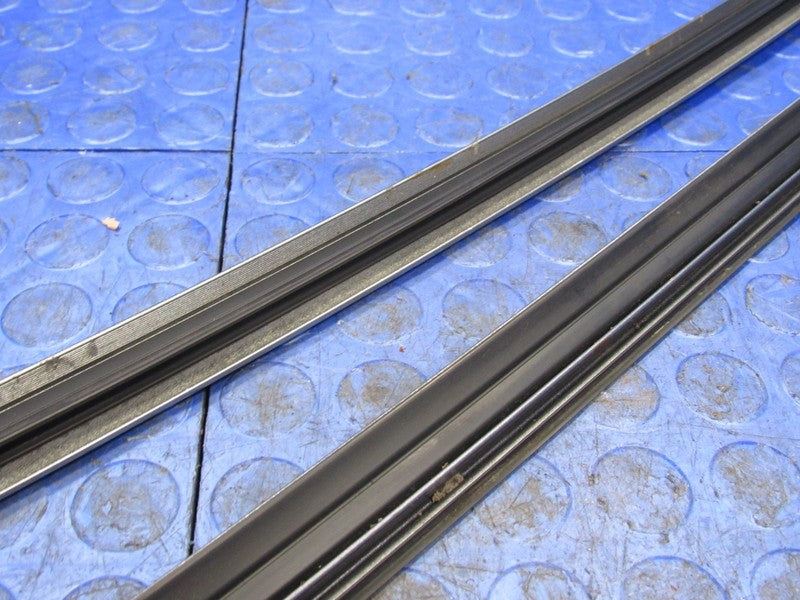 04-10 BMW X3 Silbergrau Metallic Windshield Molding Trim Set A-Pillar 
