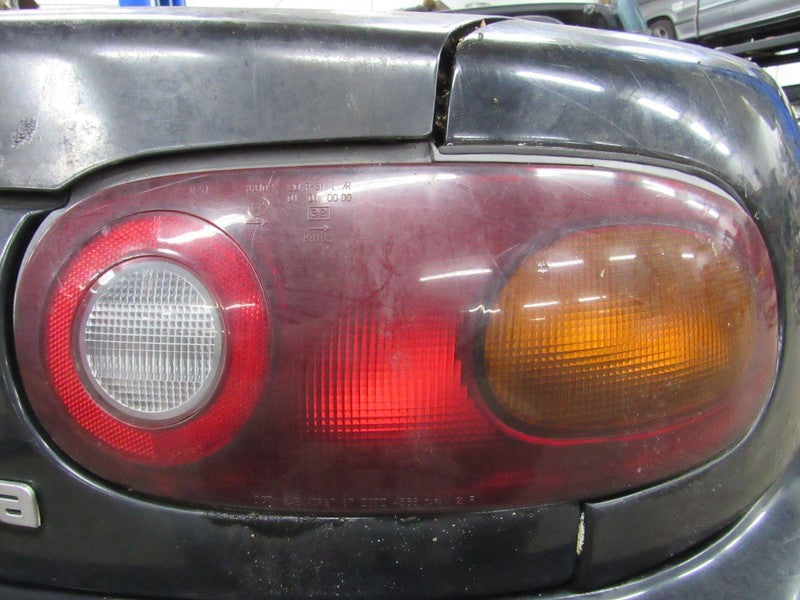 90-97 Mazda Miata MX-5 NA Right RH Passenger Side Taillight Tail Light