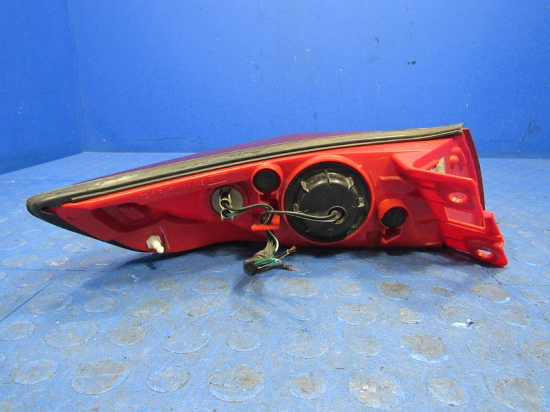 05-08 Infiniti FX35 FX45 RH Passenger Right Outer Taillight Tail Light