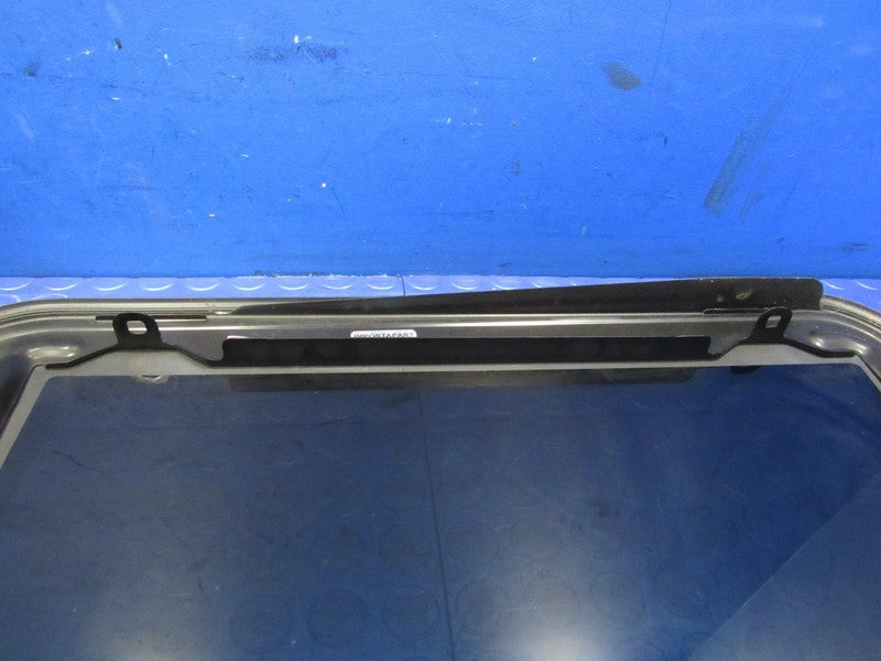 06-10 Hummer H3 H3T Sunroof Sun Moon Roof Glass W/ Seal Factory OEM 25