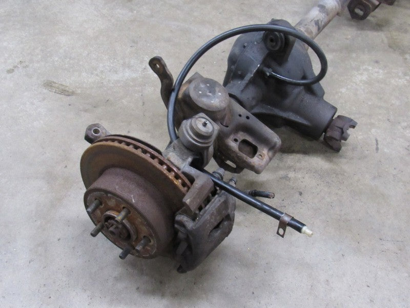 97-06 Jeep Wrangler TJ Dana 30 Front Axle Differential 3.73 w/oABS LHD