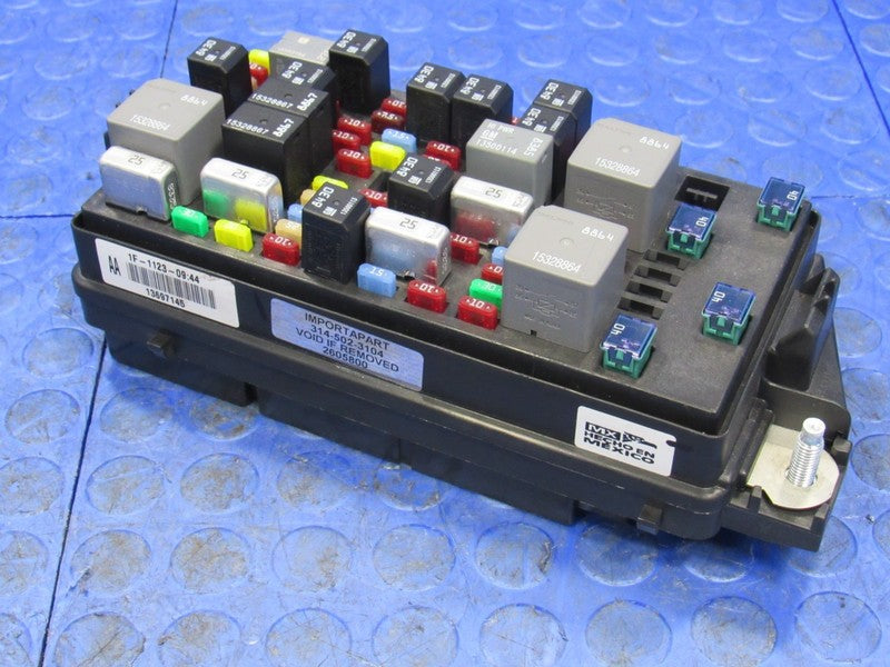 08-11 Cadillac DTS Buick Lucerne Cabin Under-Seat Fuse Relay Box 13697
