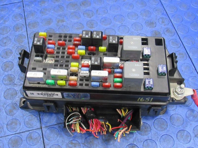 08-11 Cadillac DTS Buick Lucerne Cabin Under Seat Interior Fuse Relay 