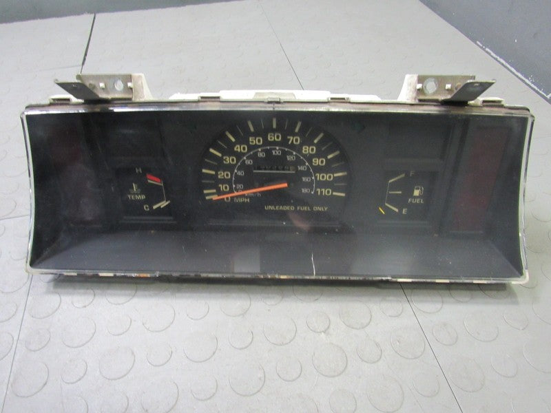 85-86 Toyota Pickup 4Runner 22RE Instrument Gauge Cluster Speedometer 