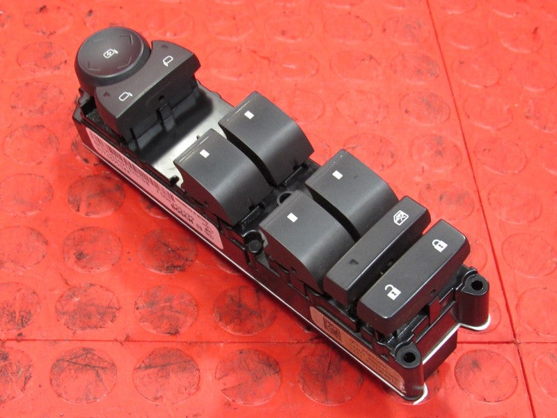07-14 Silverado Tahoe Yukon Left LH Driver Side Power Window Lock Swit