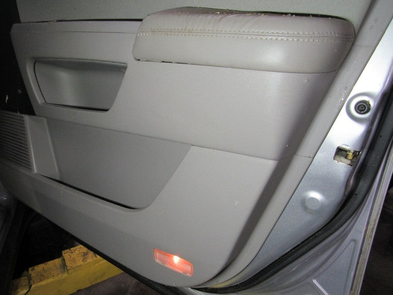 09-15 Honda Pilot Right RH Passenger Side Front Door Trim Panel Gray