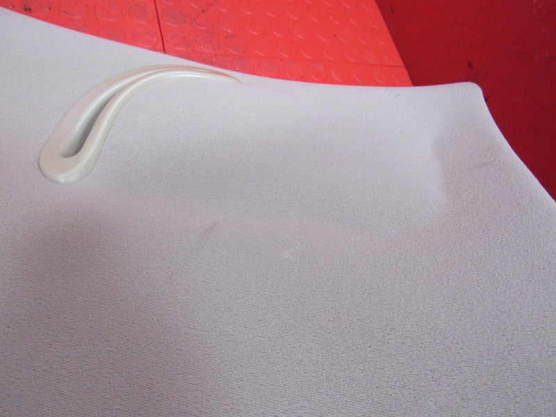 05-06 Escalade Platinum Right Passenger C Pillar Panel Cloth Covered M