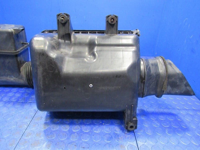 05-07 Toyota Sequoia Tundra 4.7L Intake Tube Air Box Filter Assembly 0