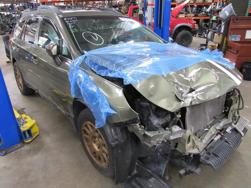 15-19 Subaru Outback Right RH Passenger Side Outer Taillight Tail Ligh