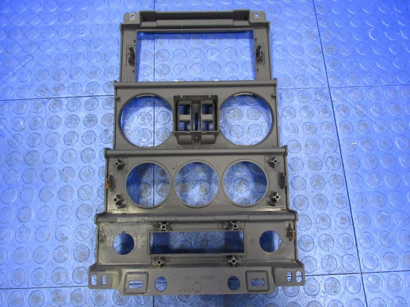 07-10 Jeep Wrangler JK Center Panel Dash Radio Bezel Trim Dark Gray 32