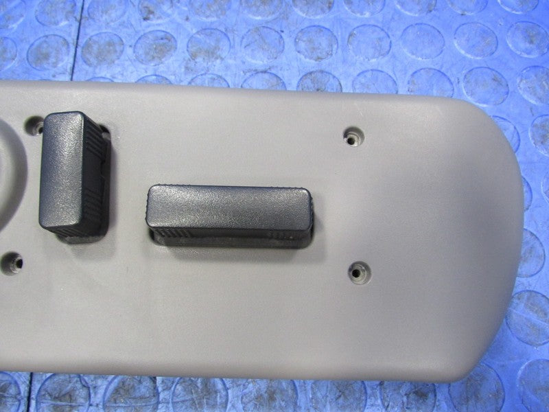 03-06 Silverado Yukon Escalade Right Passenger Power Seat Control Swit