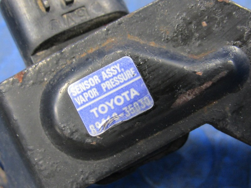 96-00 Toyota 4Runner EVAP Fuel Vapor Pressure Sensor OEM 89460-35030 2