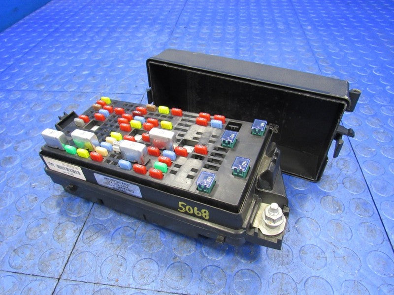 08-11 Cadillac DTS Buick Lucerne Cabin Under-Seat Fuse Relay Box 13697