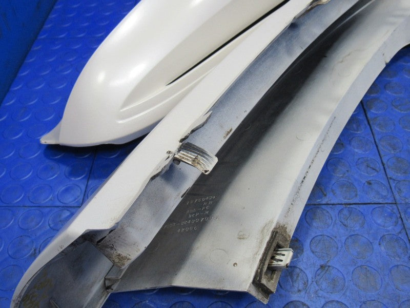 02-06 Cadillac Escalade Left Right Rear Hatch Vent Trim Molding Pearl 