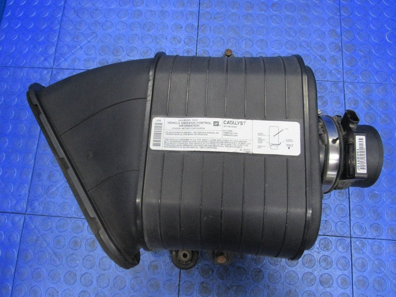 03-09 Hummer H2 V8 6.0L 6.2L Air Intake Filter Housing Box Cleaner Ass