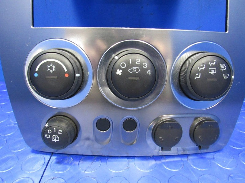 06-10 Hummer H3 H3T Dash Air Vent Radio Climate Control Panel Bezel 27