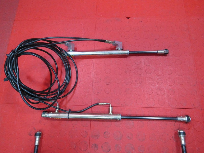 01-06 325Ci 330Ci M3 E46 Convertible Top Ram Hose Line Bracket Assembl