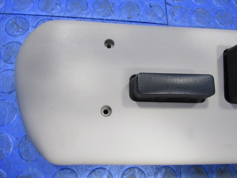03-06 Silverado Yukon Escalade Left Driver Power Seat Control Switch 8