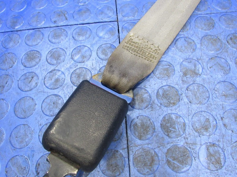 00-05 Ford Excursion Second 2nd Row Center Gray Bench Seat Belt Retrac