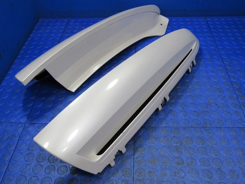 02-06 Cadillac Escalade Left Right Rear Hatch Vent Trim Molding Pearl 