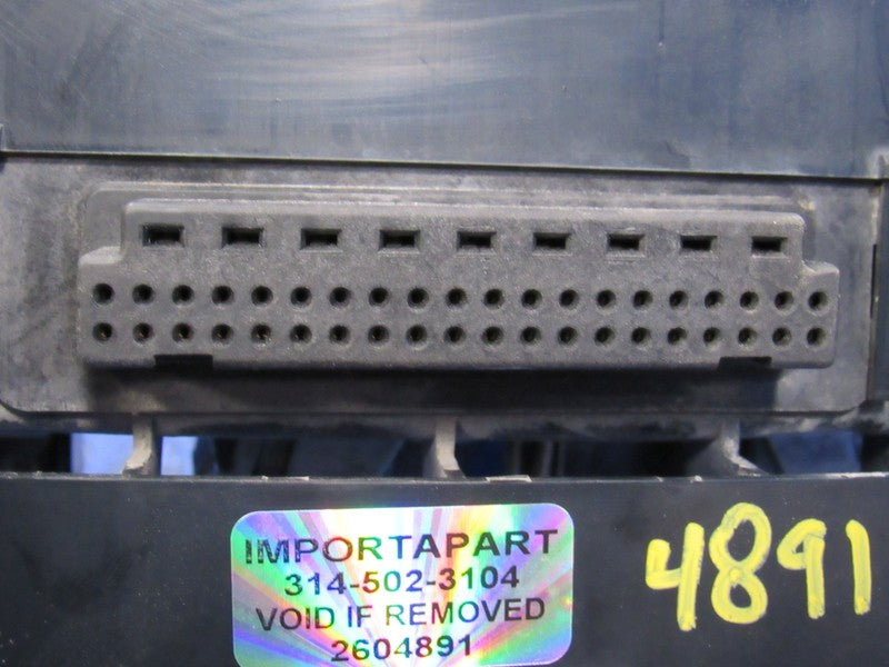 03-05 Dodge Ram IPM Integrated Power Distribution Module Fuse Box 0502