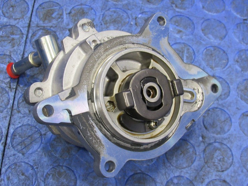 22-23 Nissan Rogue 1.5L KR15DDT Engine Mounted Vacuum Pump 14650-6RC0A