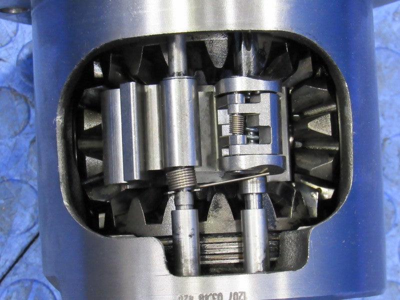 99-13 Silverado Sierra 1500 10 Bolt 8.6 Rear Differential Carrier G80 
