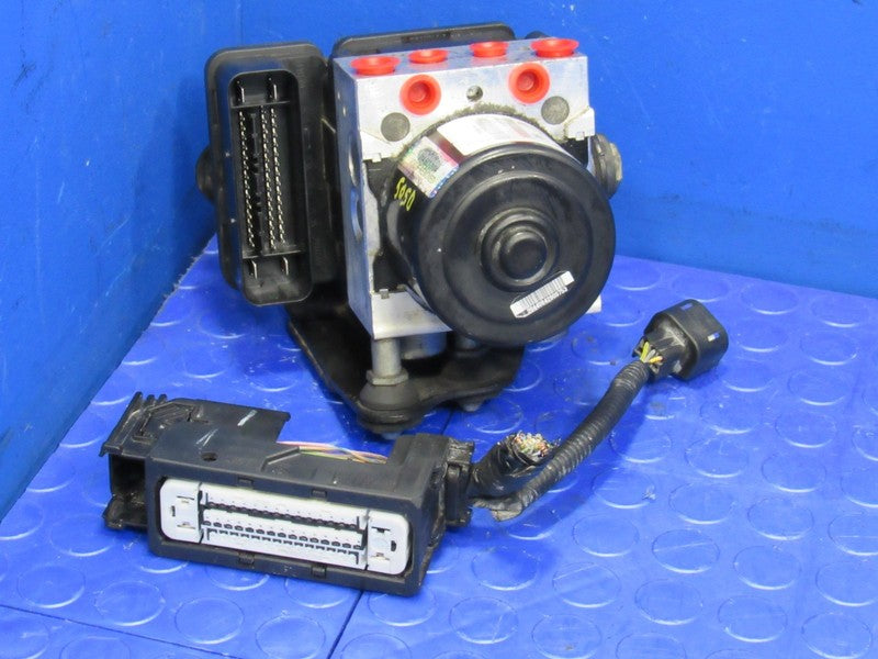 14-15 Ford Explorer ABS Anti Lock Brake Module Assembly Pump EB53-2C40