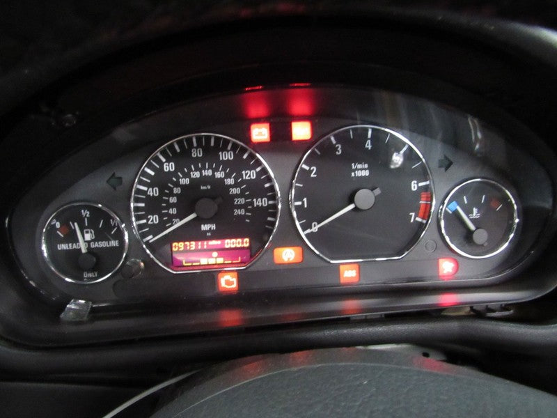 98-00 BMW Z3 Instrument Cluster Speedometer Odometer 97311