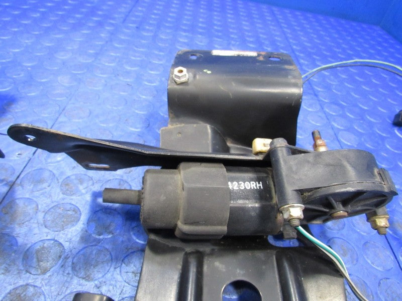 98-02 Pontiac Trans Am Firebird Front Left Right Headlight Bracket Mot