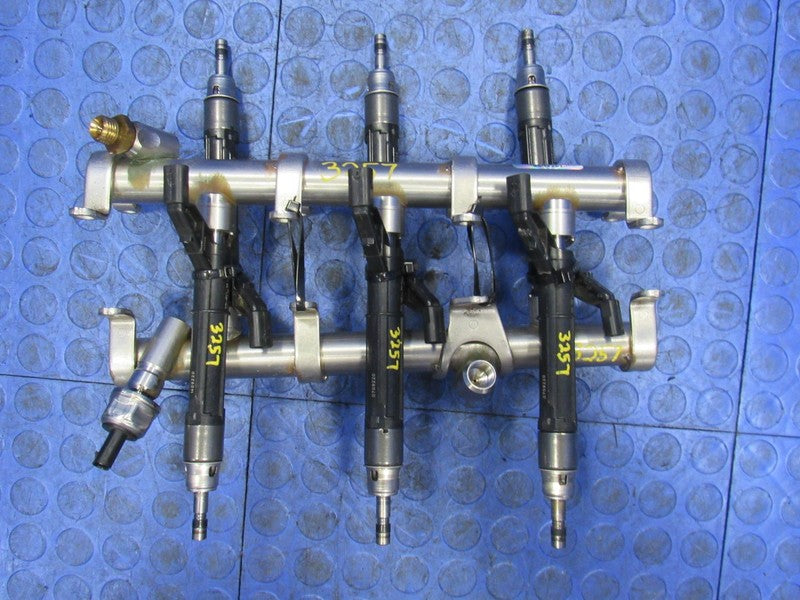 18-23 Audi S4 A5 S5 A6 A7 S7 A8 SQ5 Q7 Q8 3.0L V6 Fuel Rail & Injector