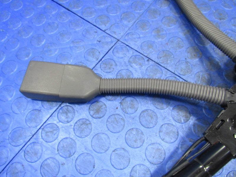 16-24 Express Savana Left Right Front Seat Belt Buckle Pretensioner Se