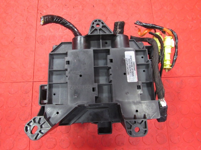 11-17 Chevrolet Express GMC Savana Interior Fuse Junction Box Block 22