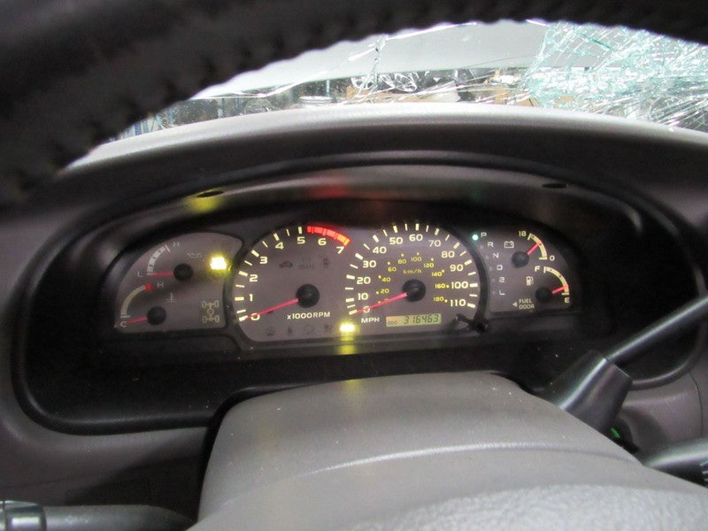 01-04 Toyota Sequoia Instrument Cluster Speedometer Odometer 316463