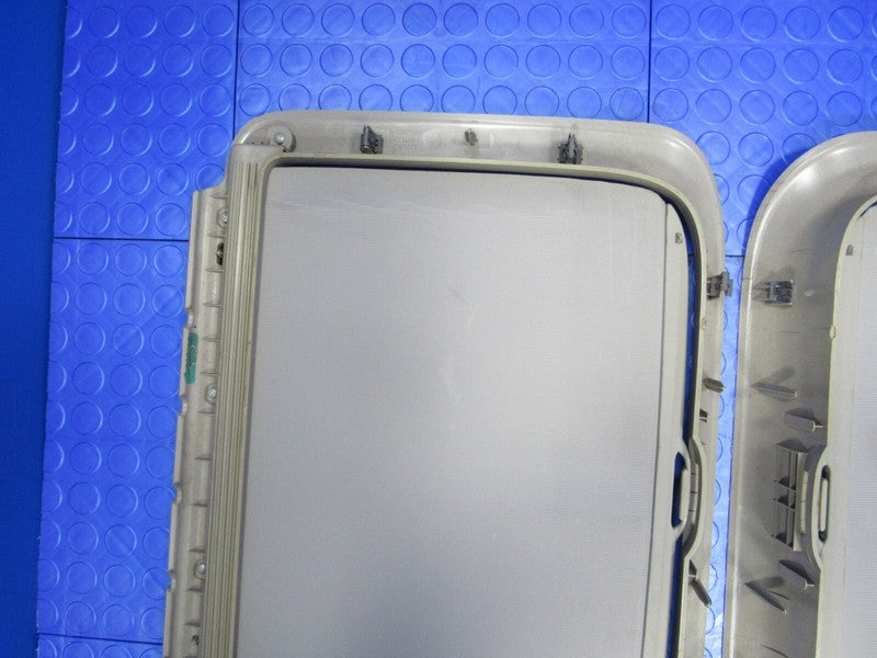 06-10 Jeep Commander Rear Left Right Roof Retractable Window Shade OEM