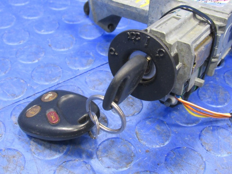 05-06 Equinox 06 Torrent 02-07 Vue Ignition Lock Cylinder Switch W/Key