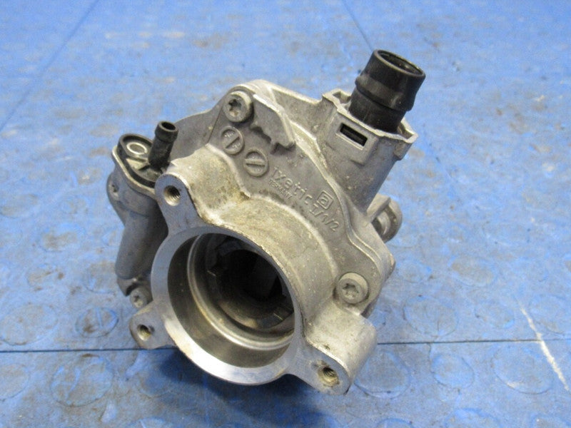 11-12 BMW 135i 335i 535i X3 X5 N55 3.0L Engine Mounted Vacuum Pump 757