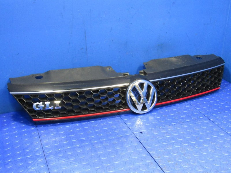 15 Volkswagen Jetta GLI Front Upper Bumper Radiator Grille Emblem OEM 