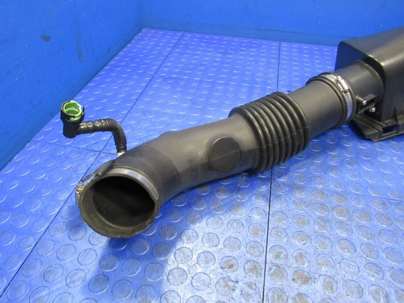08-11 Ford Crown Victoria P71 Police Interceptor Air Intake Box Tube O